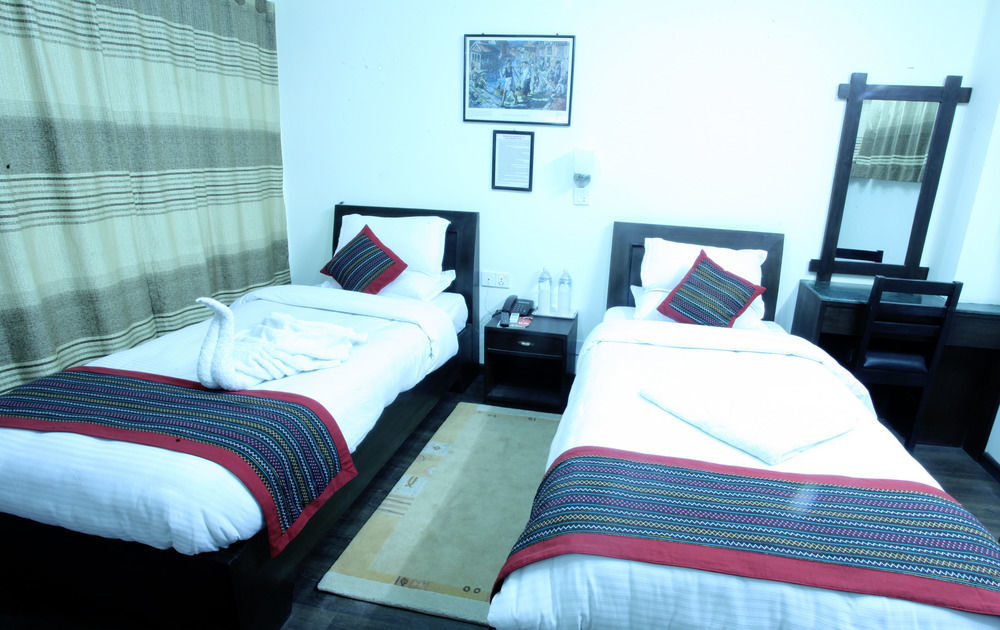 Oyo 153 Aster Hotel Nepal カトマンズ エクステリア 写真