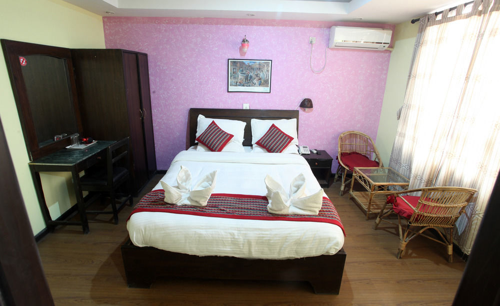 Oyo 153 Aster Hotel Nepal カトマンズ エクステリア 写真