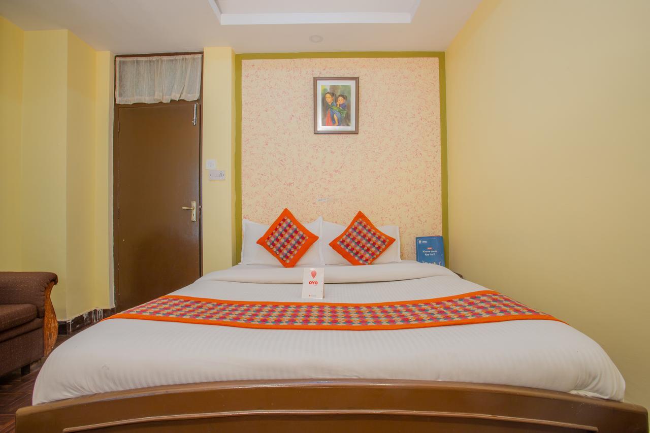 Oyo 153 Aster Hotel Nepal カトマンズ エクステリア 写真