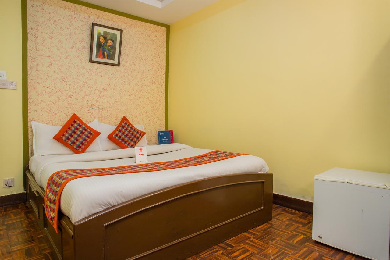 Oyo 153 Aster Hotel Nepal カトマンズ エクステリア 写真