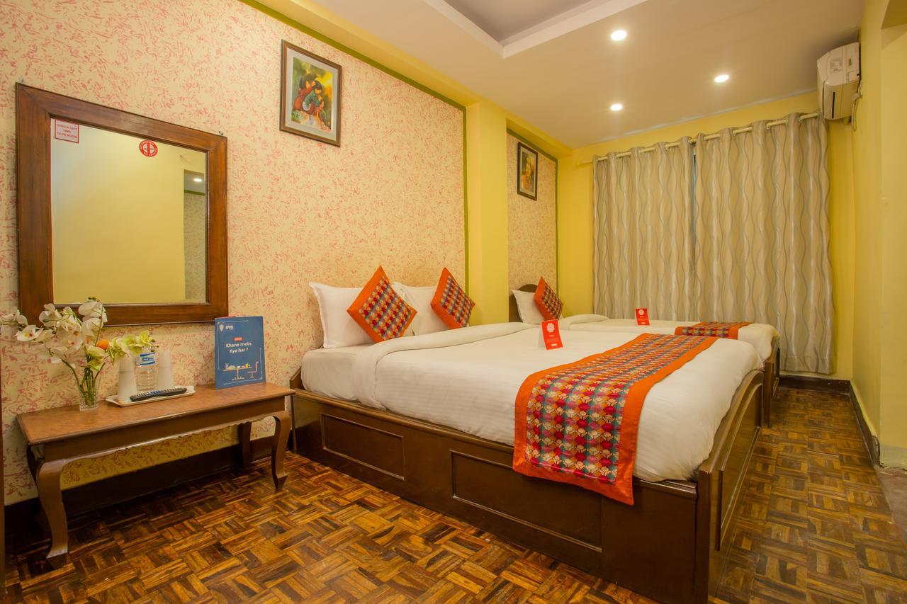 Oyo 153 Aster Hotel Nepal カトマンズ エクステリア 写真