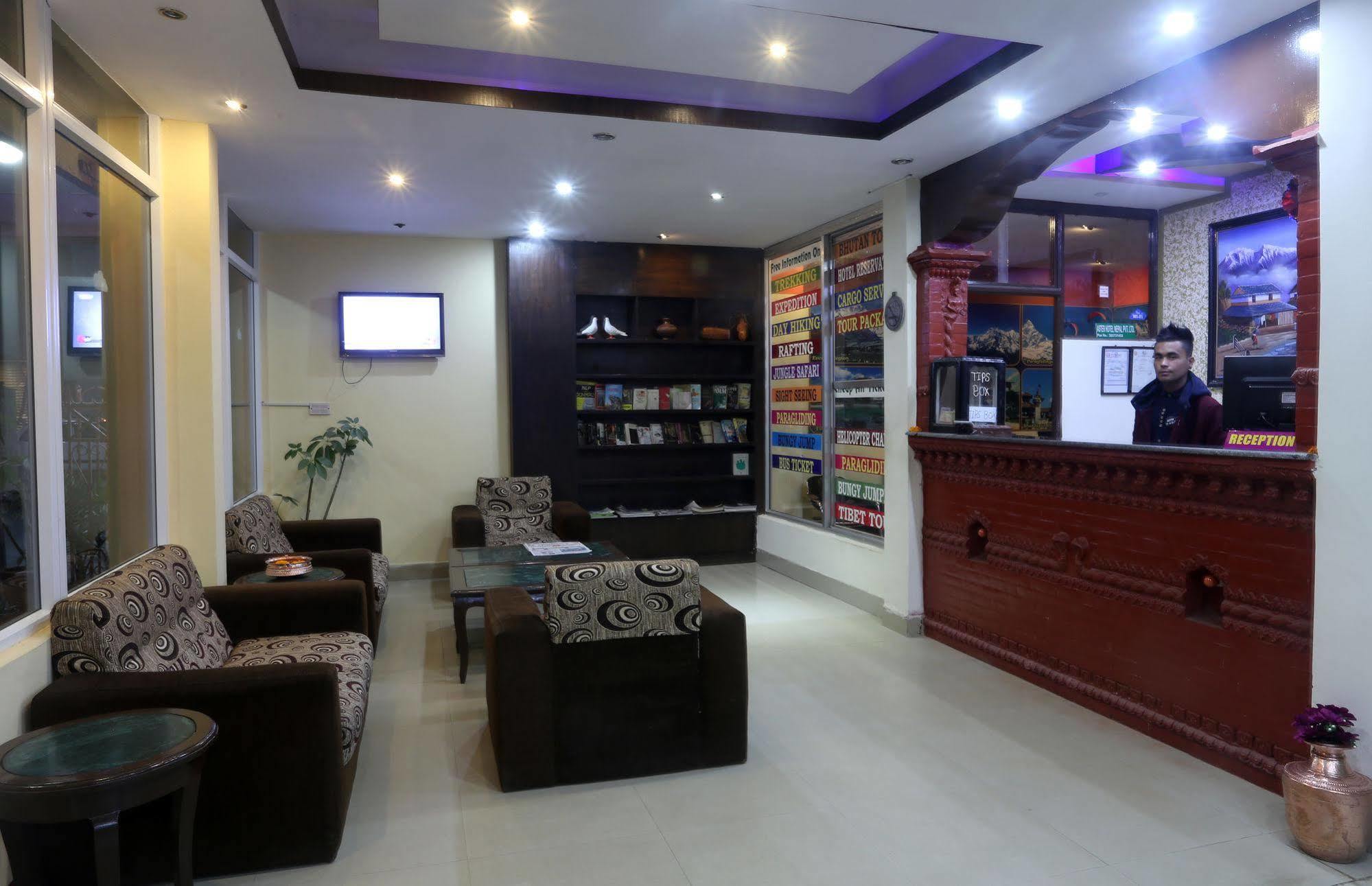 Oyo 153 Aster Hotel Nepal カトマンズ エクステリア 写真
