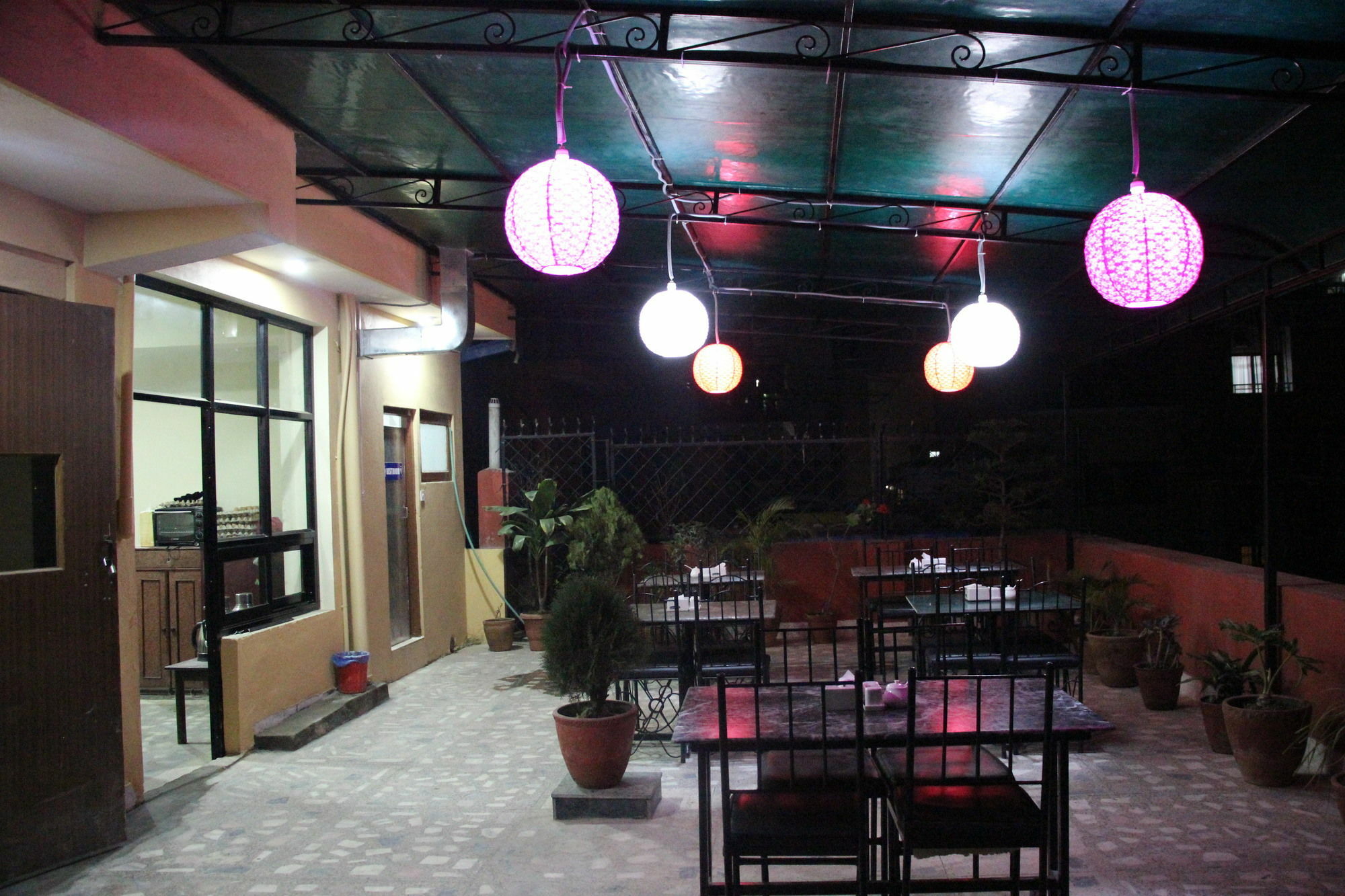 Oyo 153 Aster Hotel Nepal カトマンズ エクステリア 写真
